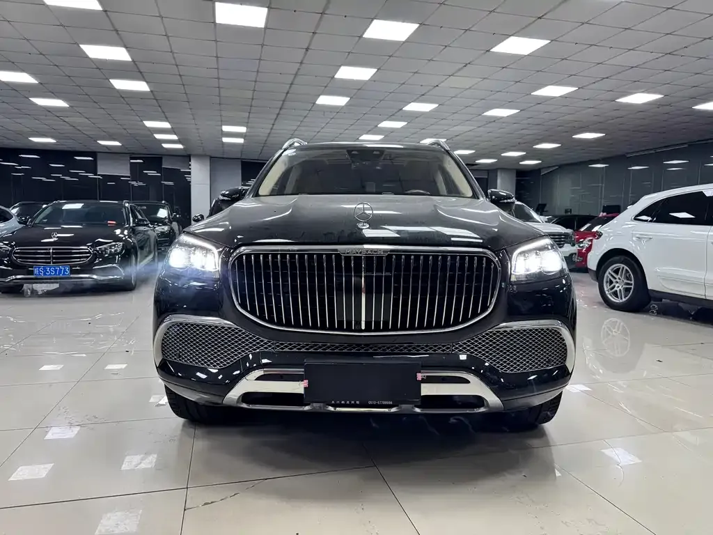 Mercedes-Benz GLS — фото 10
