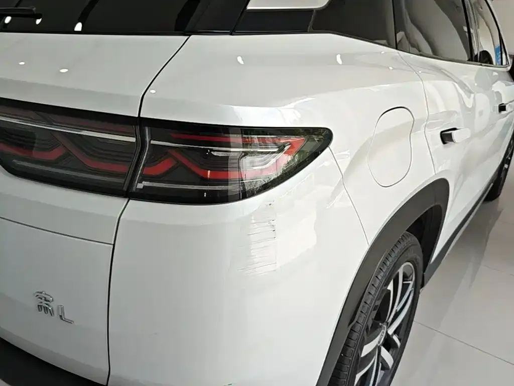 BYD L DM-i 2024 из CN, фото 2
