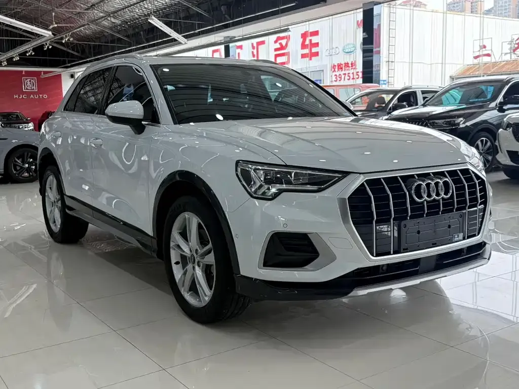 Audi Q3 — фото 8