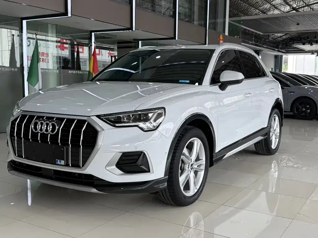 Audi Q3 — фото 5