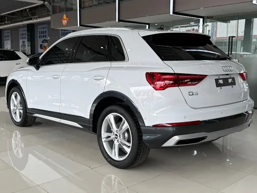 Audi Q3 — фото 3