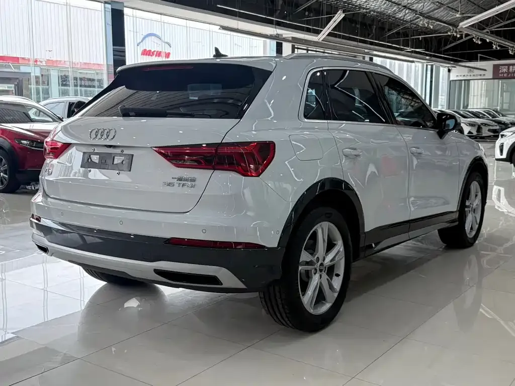 Audi Q3 — фото 6