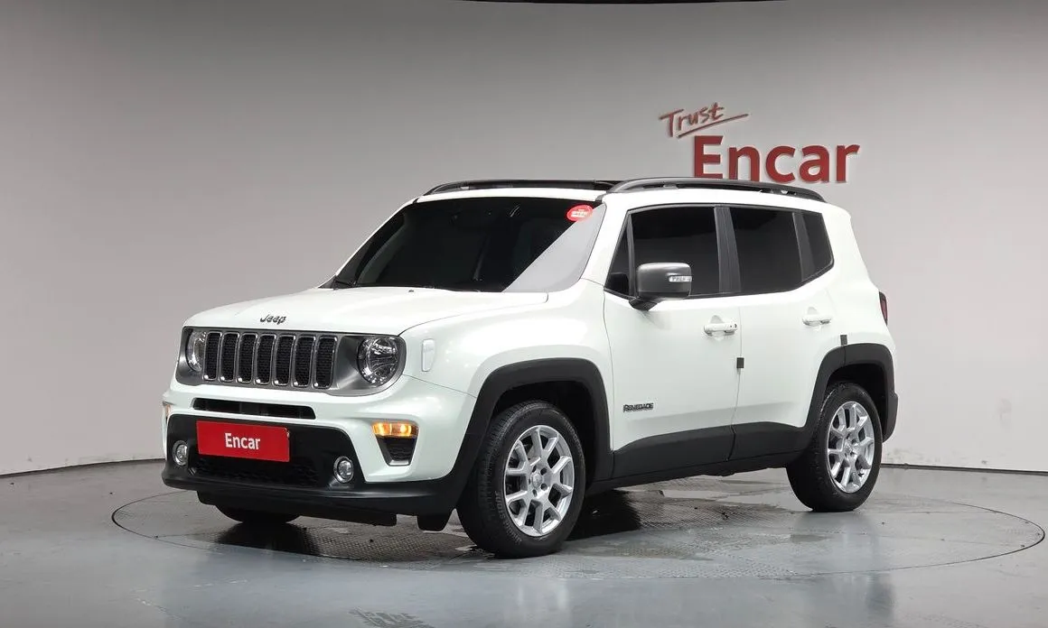Jeep Renegade — фото 1