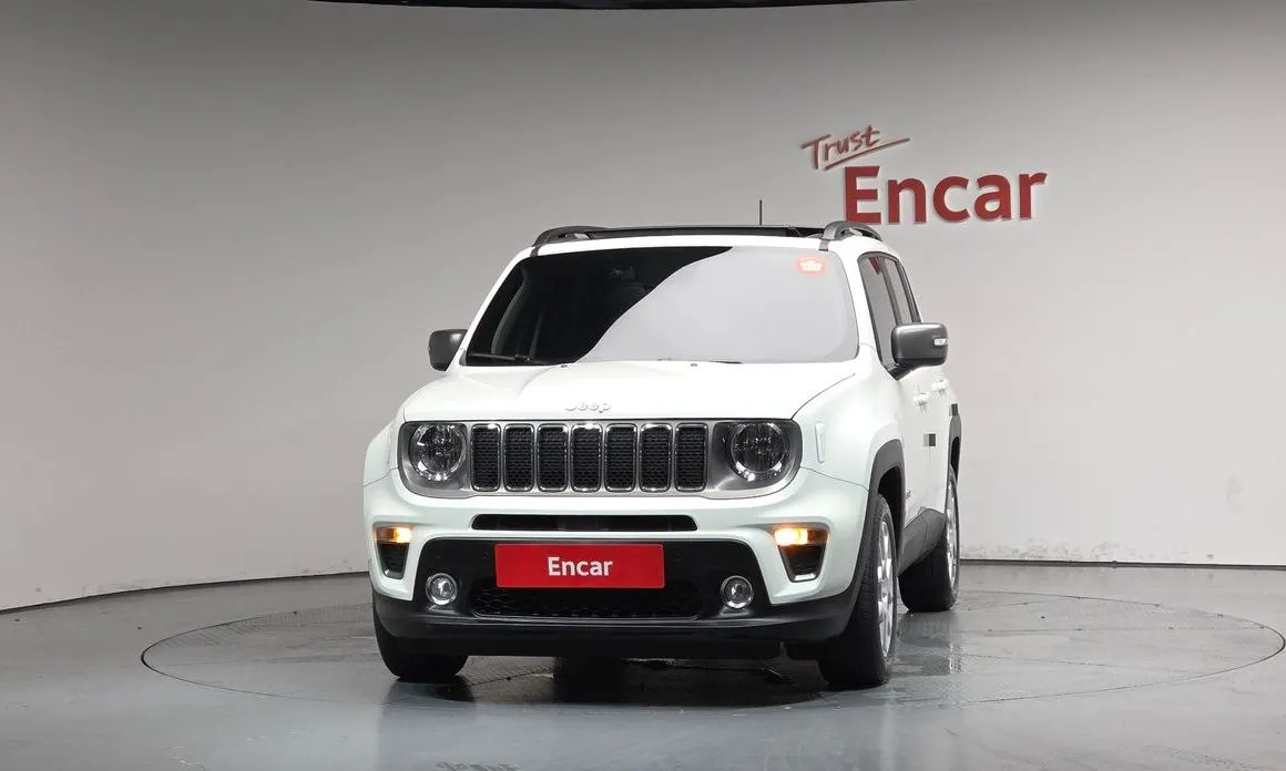 Jeep Renegade — фото 2