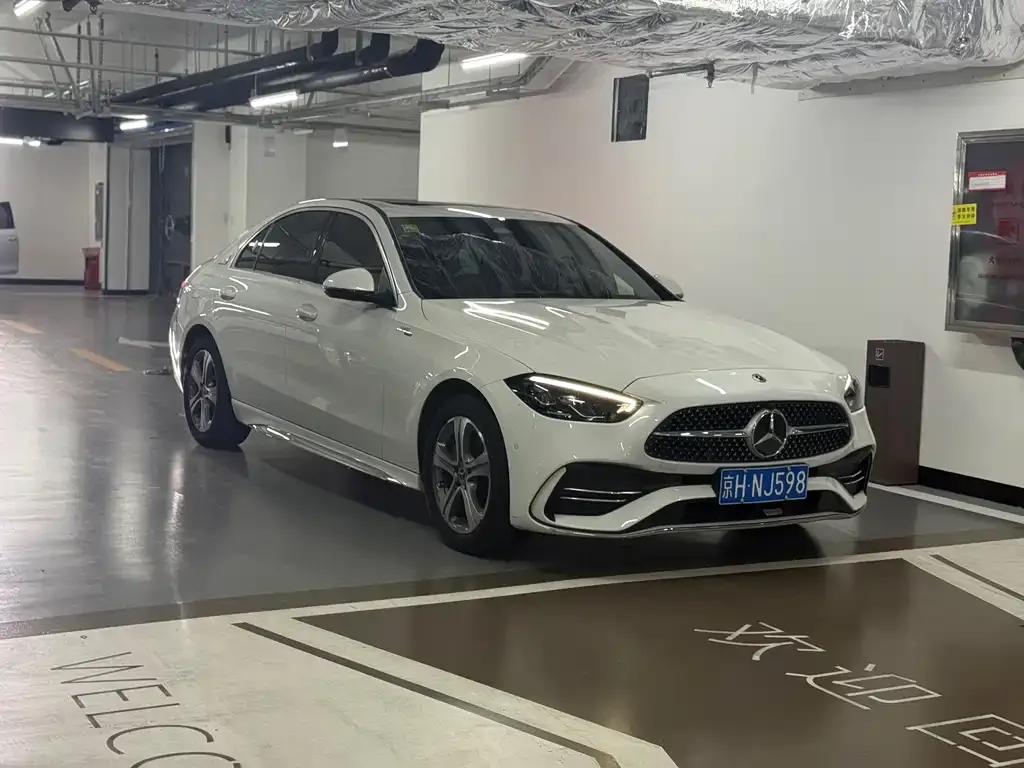 Mercedes-Benz C-Class — фото 1
