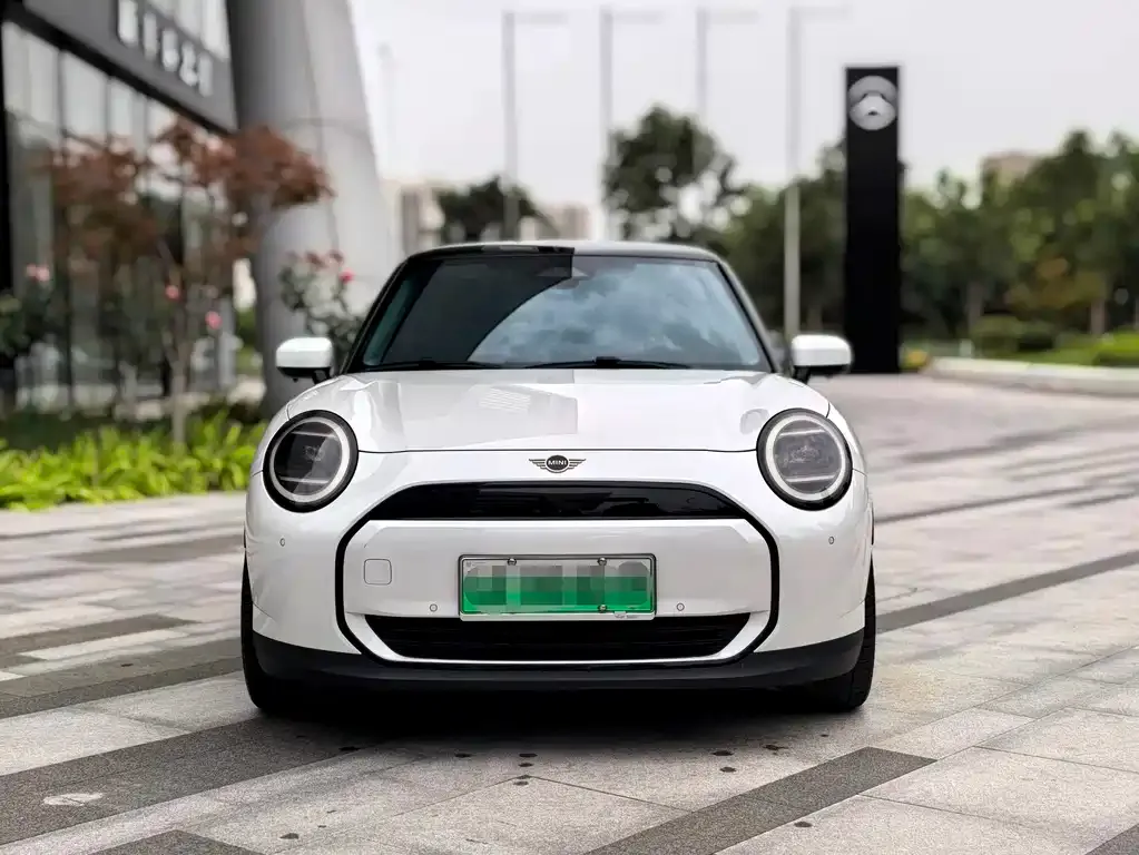 MINI Cooper EV — фото 6