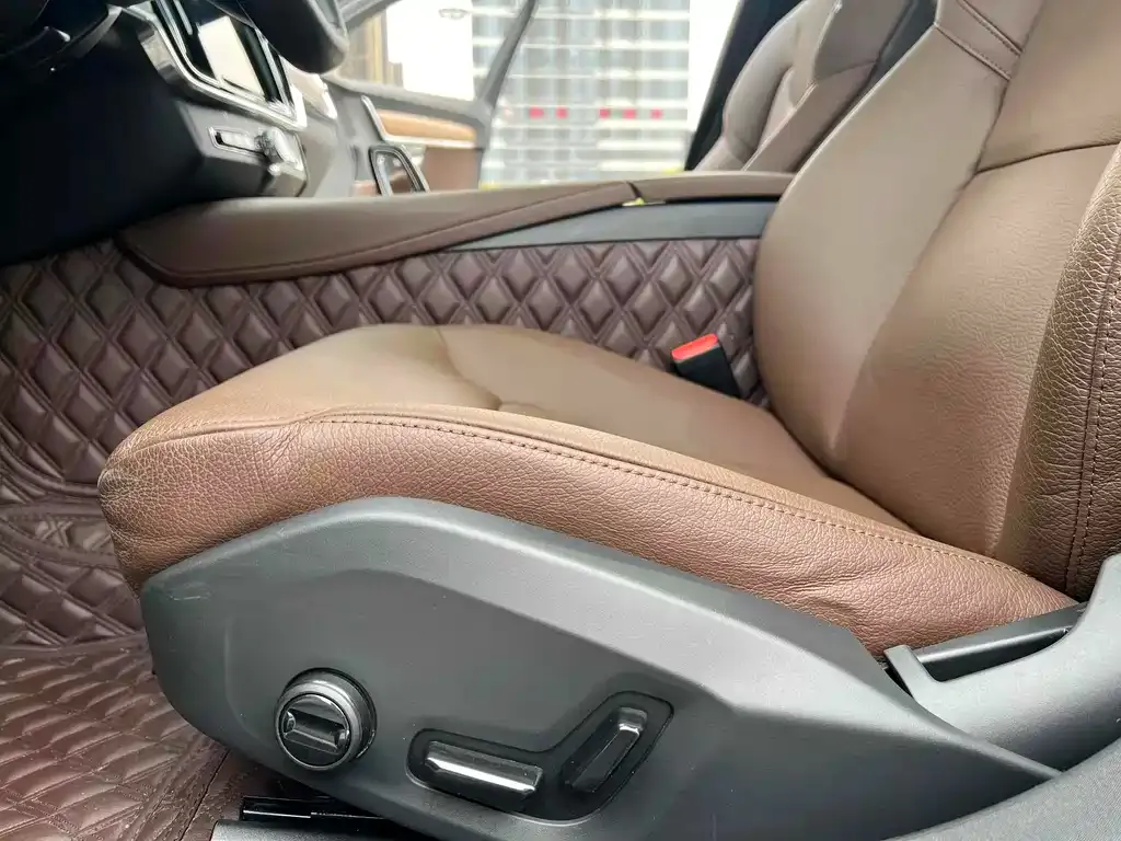 Volvo S90 — фото 4