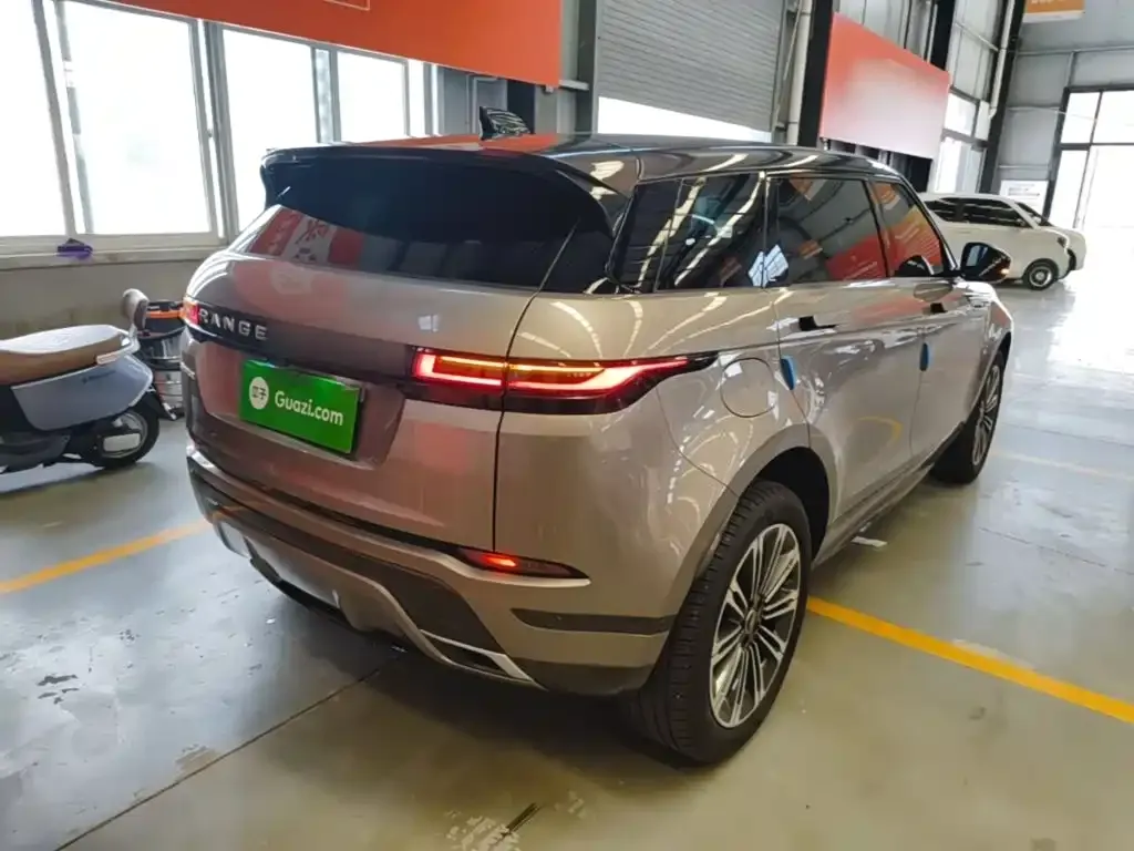 Land Rover Evoque — фото 10