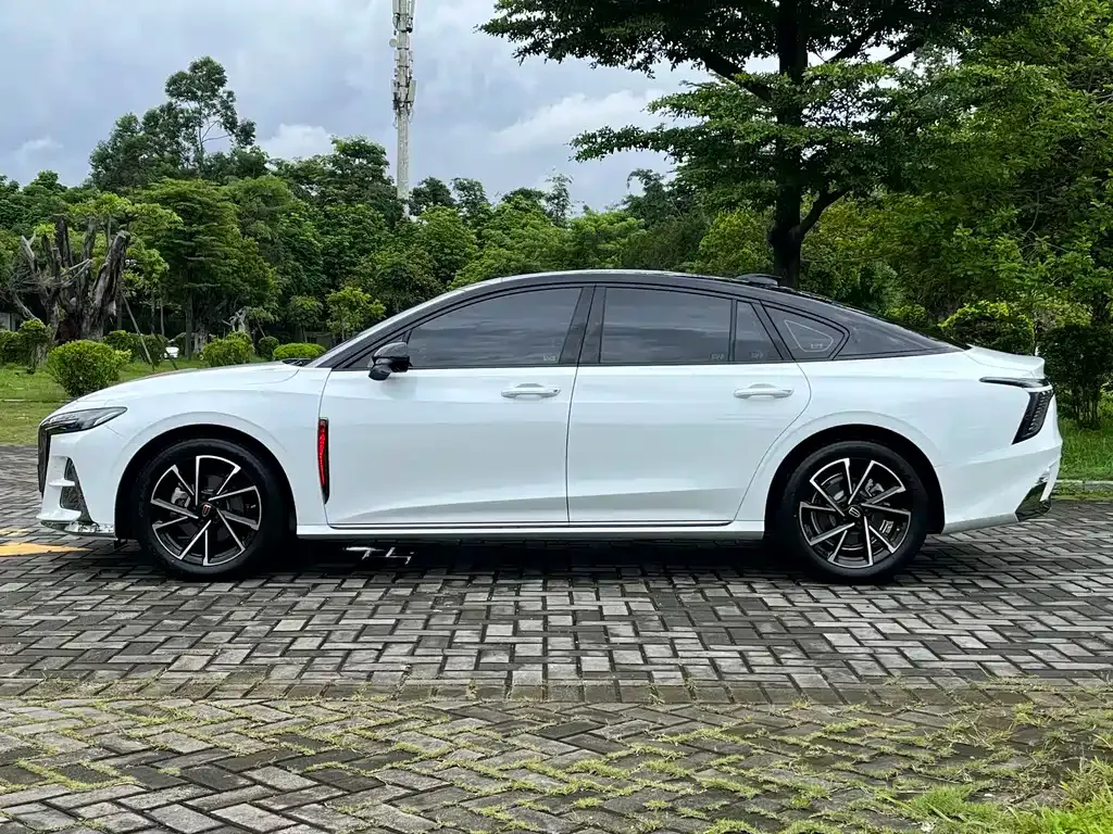 Hongqi H6 — фото 9