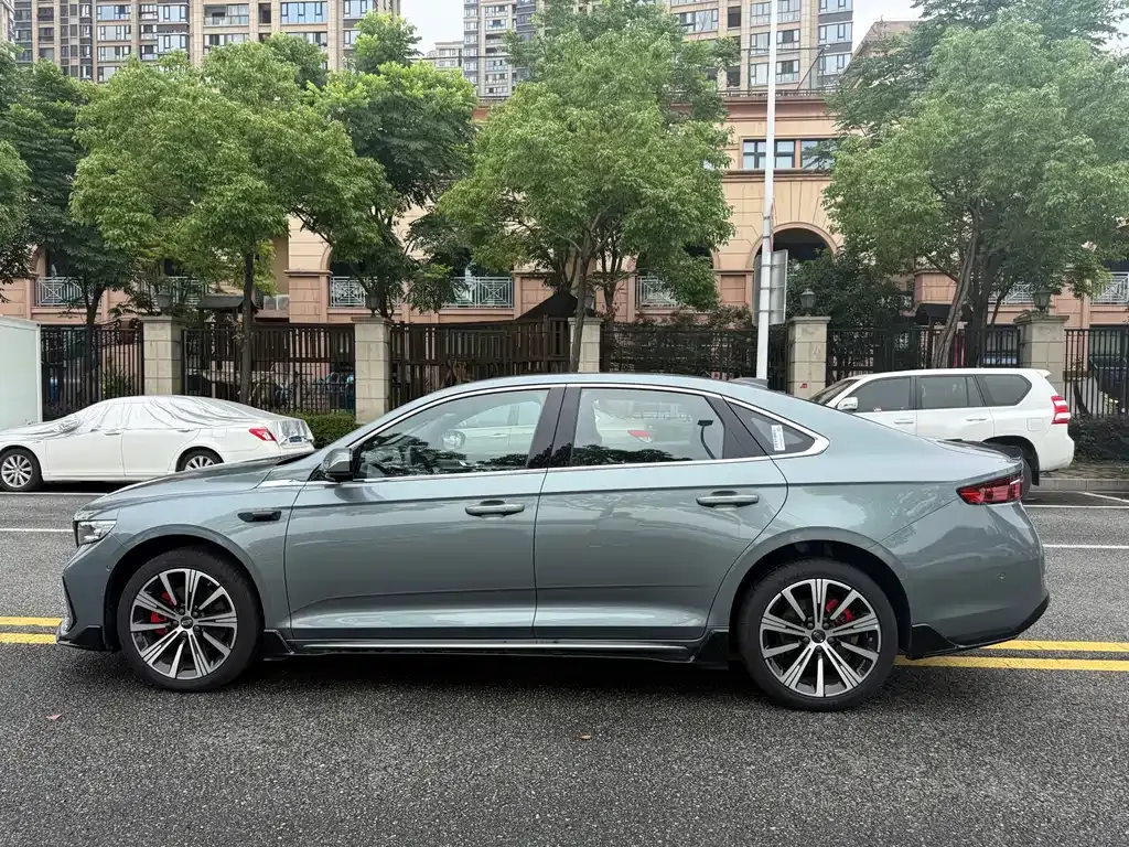 Geely Xingrui — фото 10