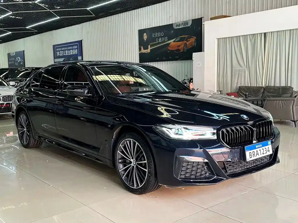 BMW 5 Series — фото 10