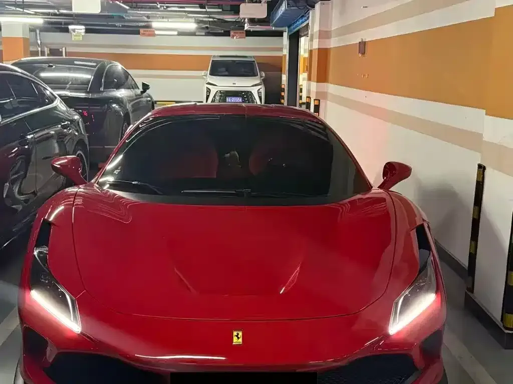 Ferrari F8 — фото 1