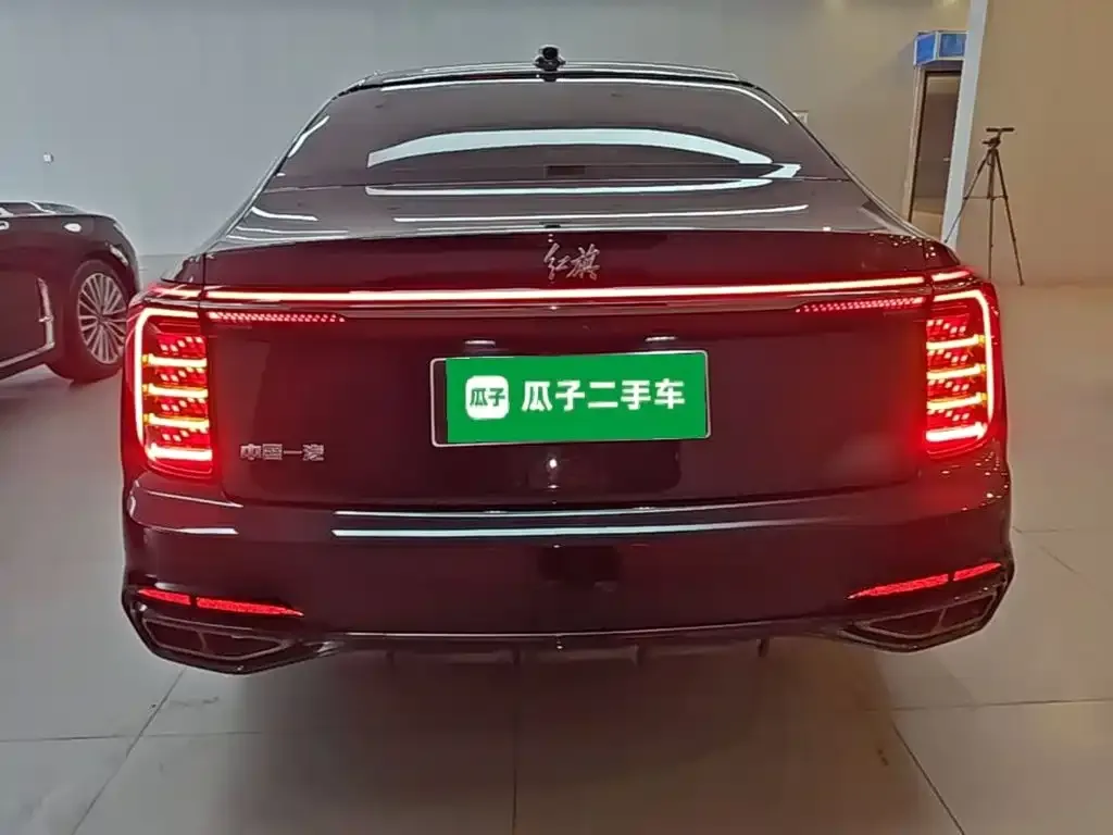 Hongqi H9 — фото 2