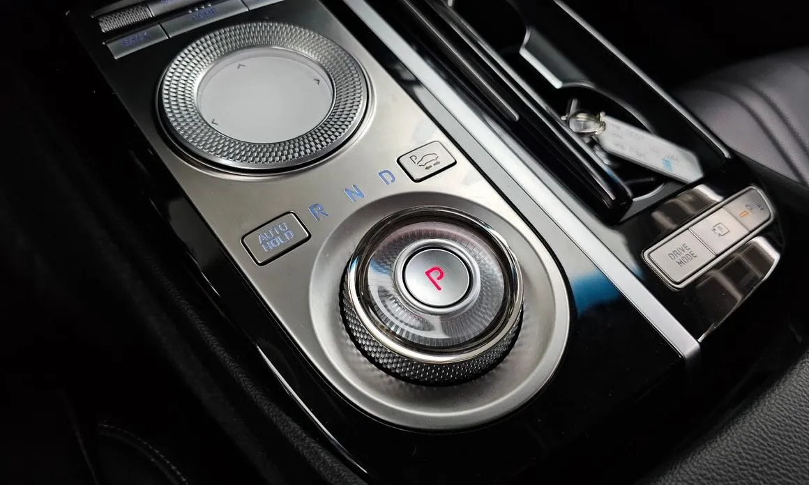 Genesis G80 — фото 7