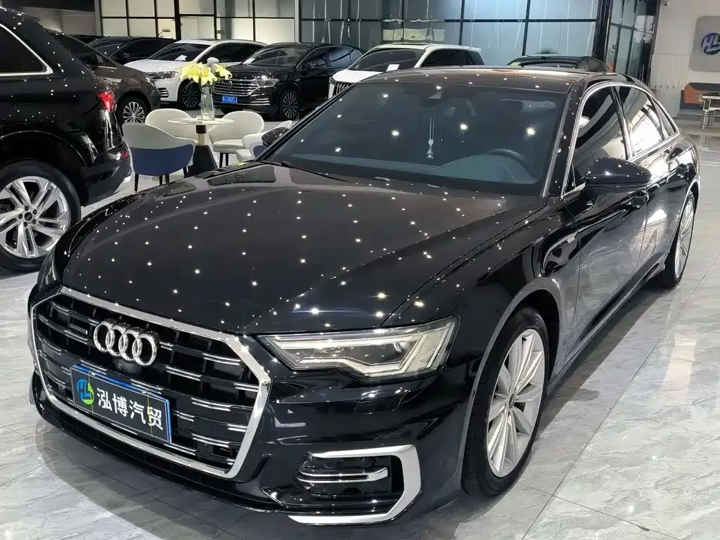 Audi A6L — фото 1