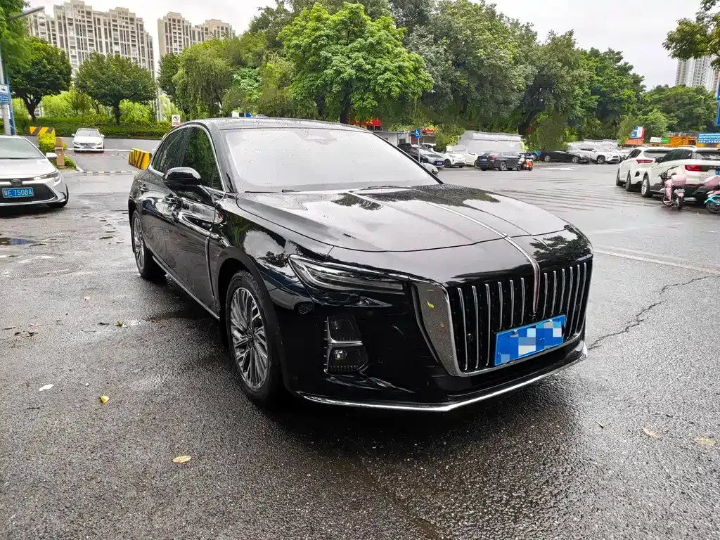 Hongqi H5 — фото 9