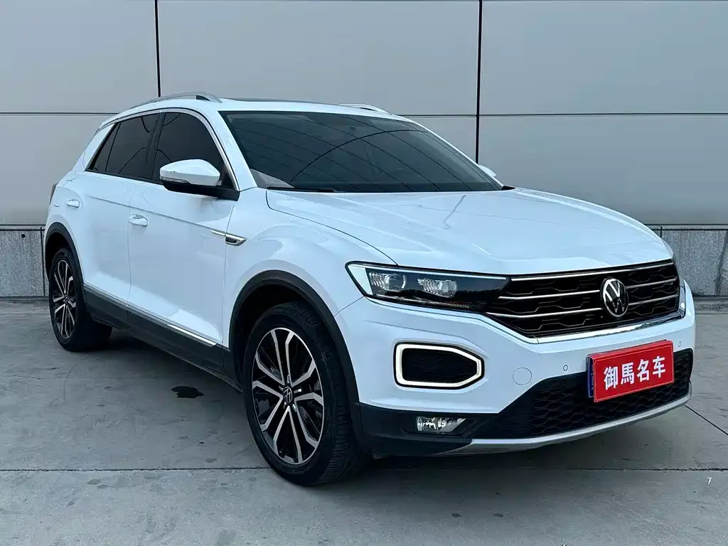 Volkswagen T-Roc — фото 6