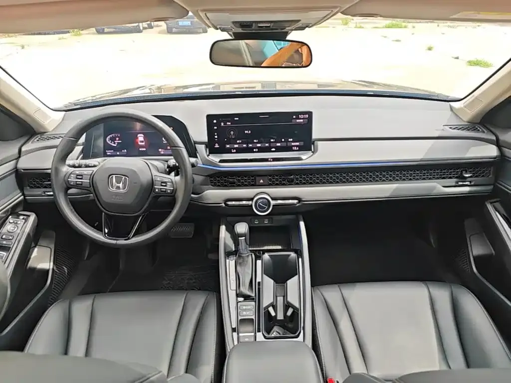 Honda Accord — фото 6