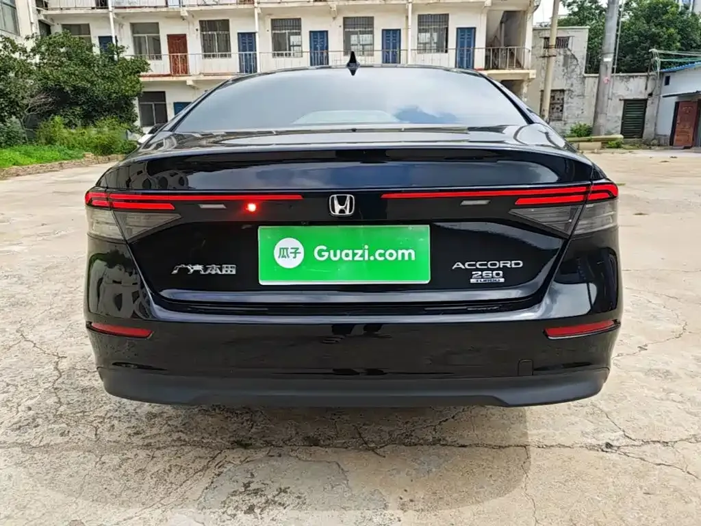 Honda Accord — фото 4