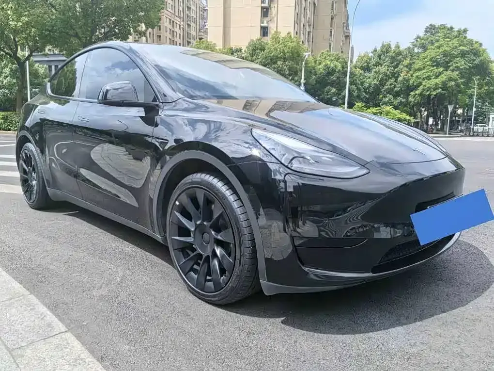 Tesla Model Y — фото 5