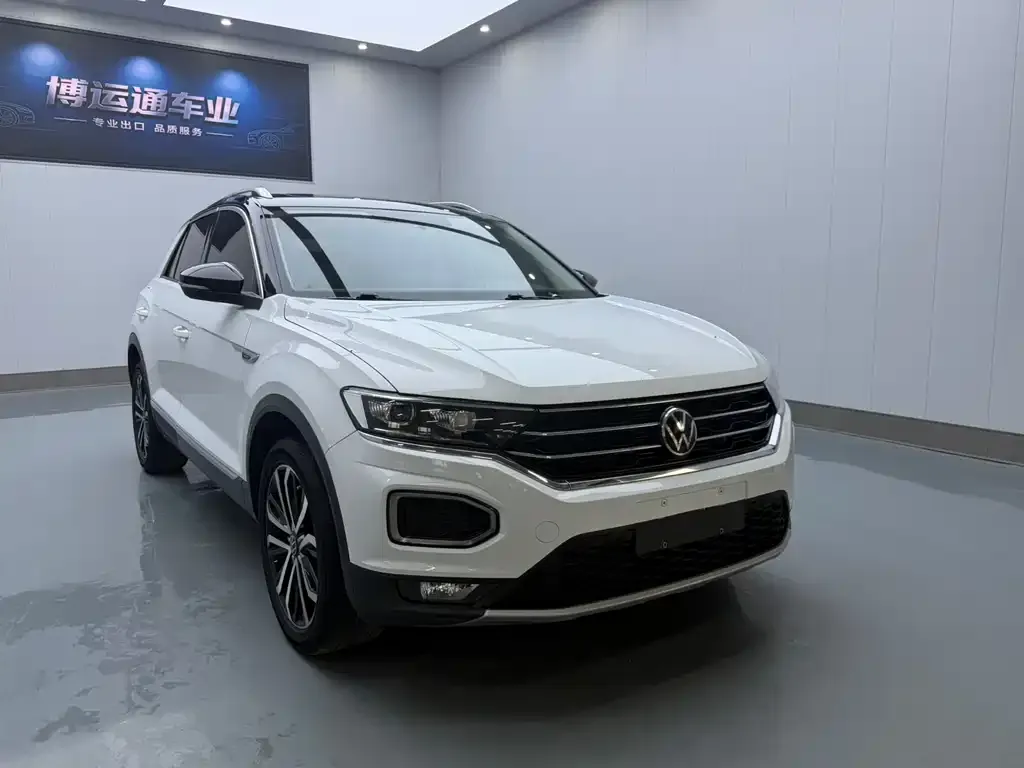 Volkswagen T-Roc — фото 6