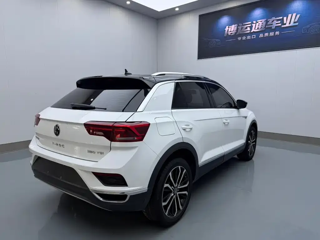 Volkswagen T-Roc — фото 2