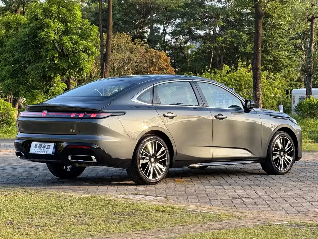 Changan Eado — фото 10