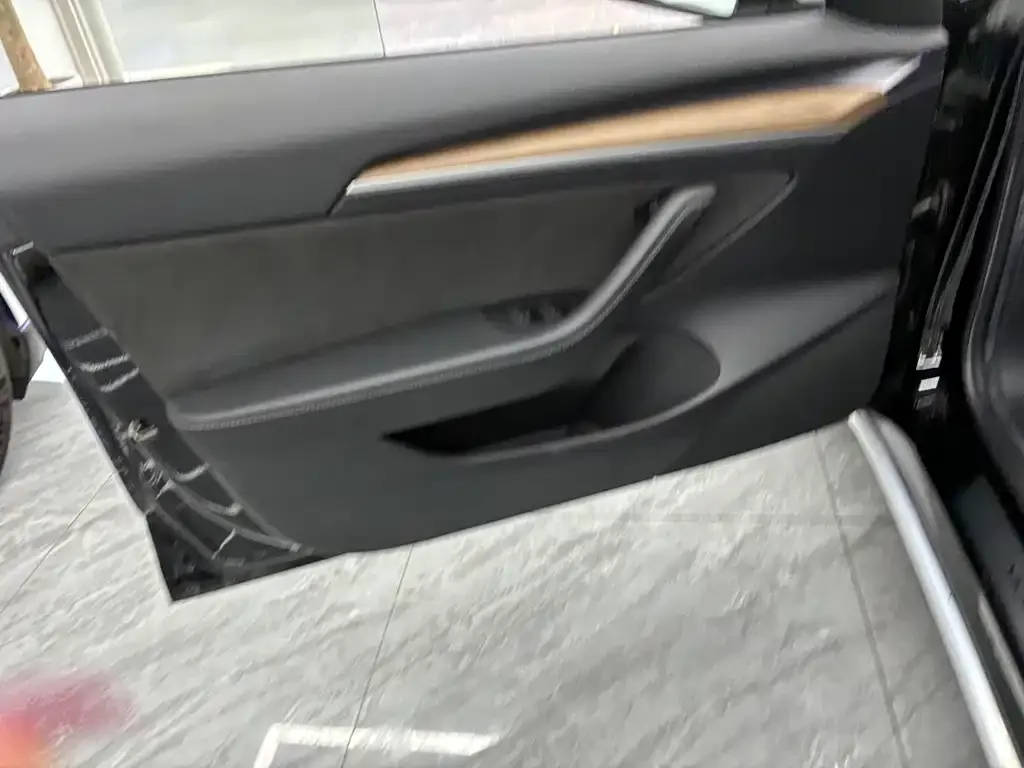 Tesla Model 3 — фото 2