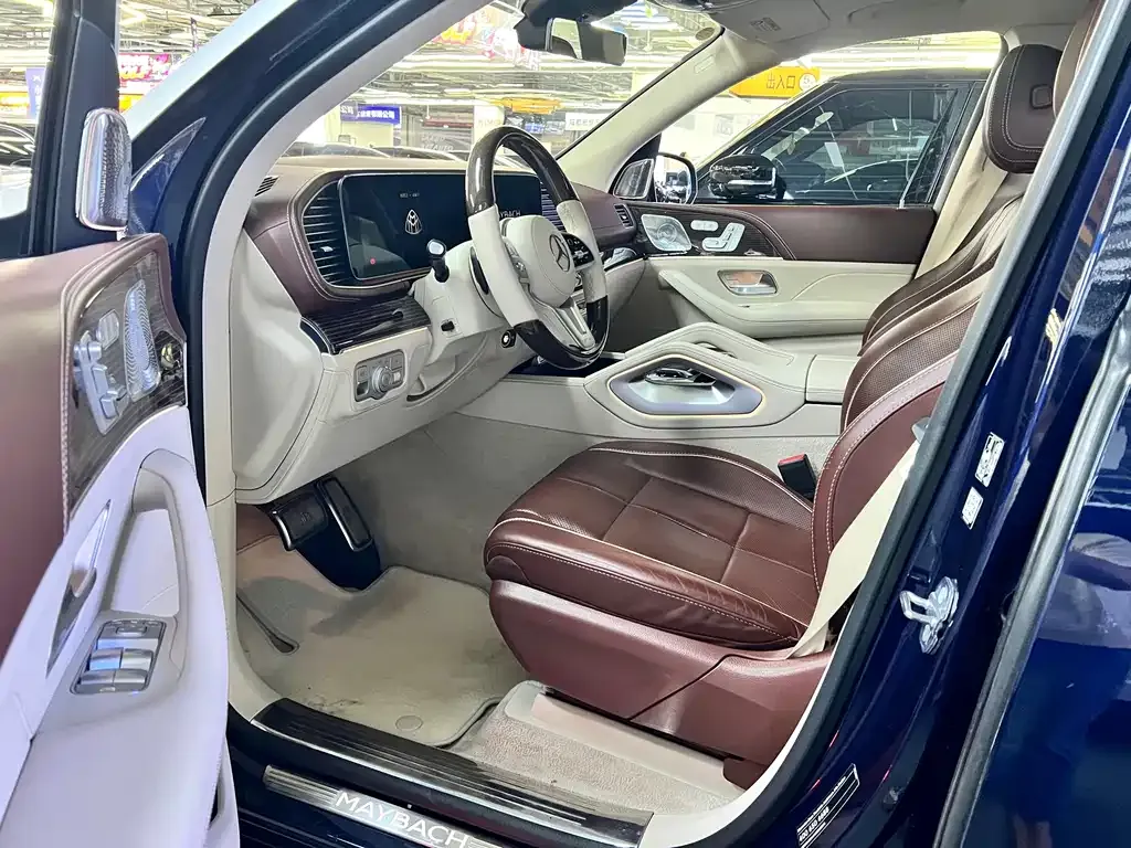 Mercedes-Benz GLS — фото 8