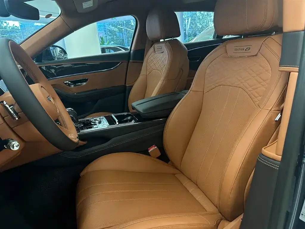 Bentley Flying Spur — фото 9