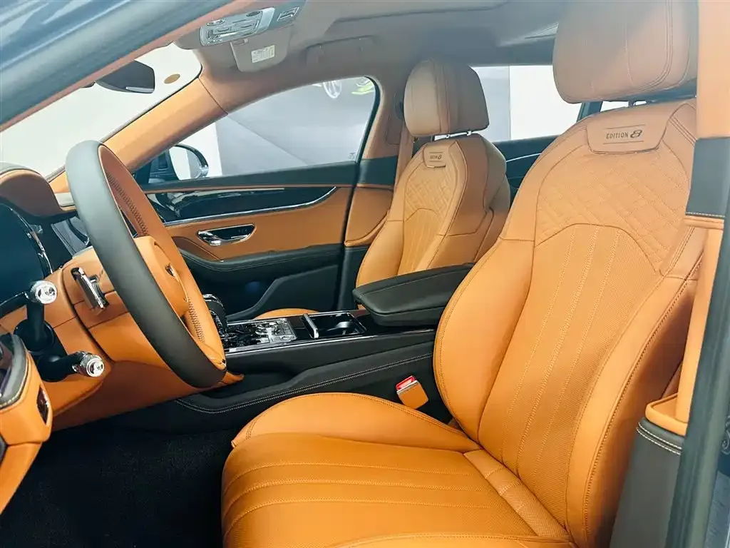 Bentley Flying Spur — фото 3