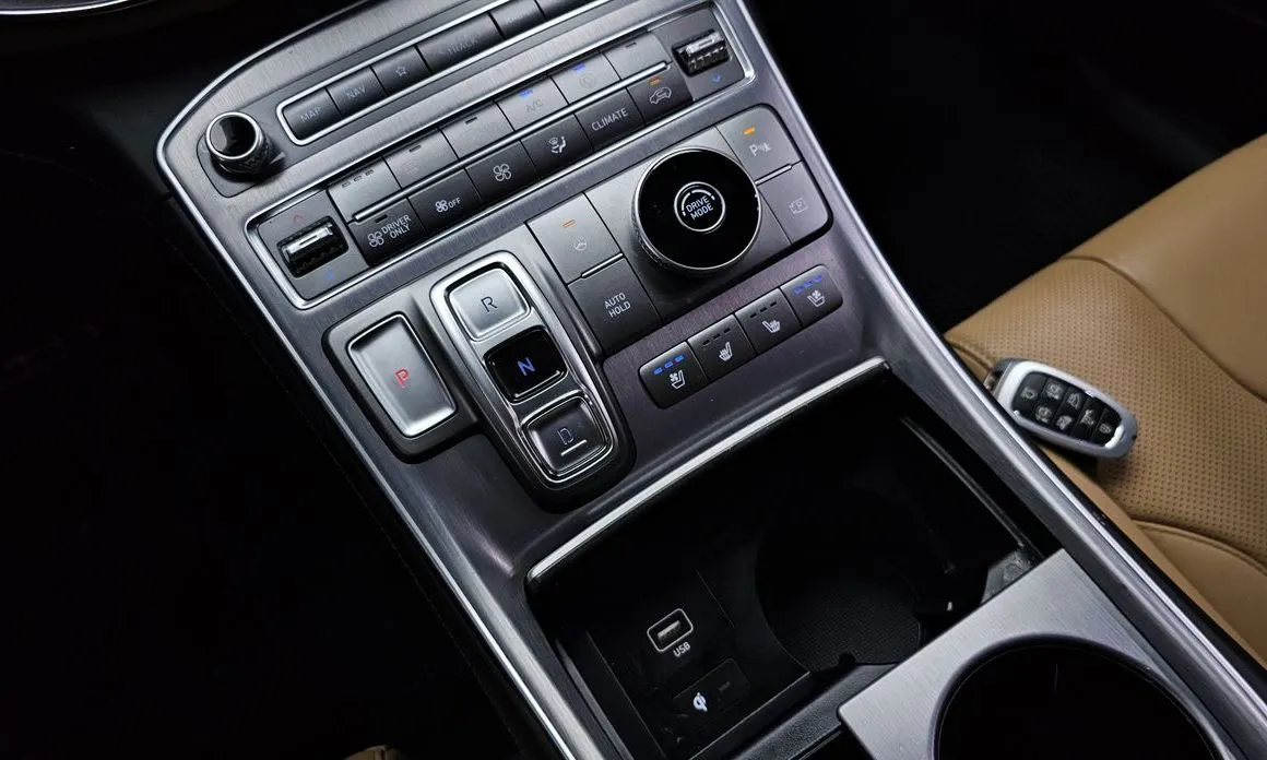Hyundai Santafe — фото 8