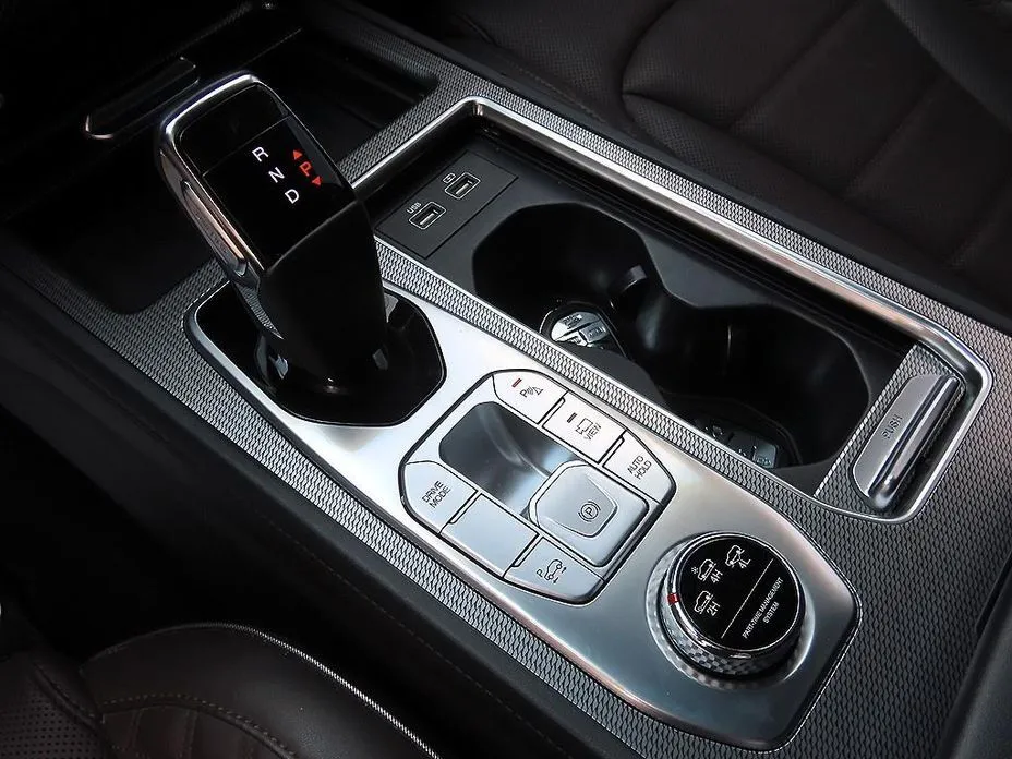 KG Mobility (Ssangyong) Rexton — фото 3