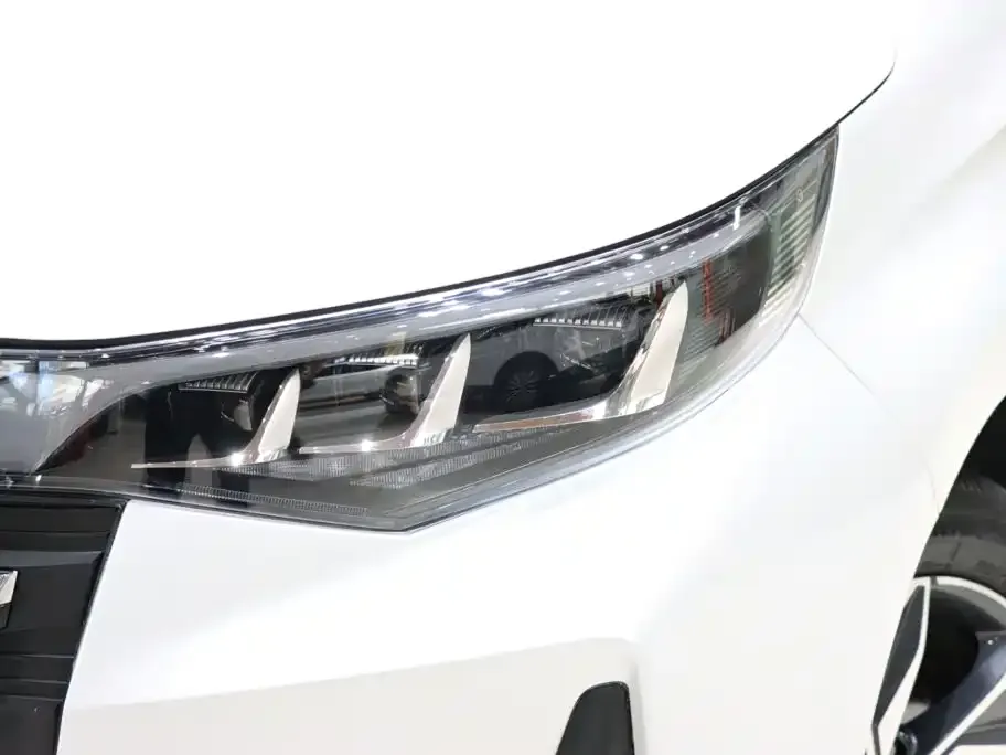 GAC Motor Trumpchi M6 — фото 4