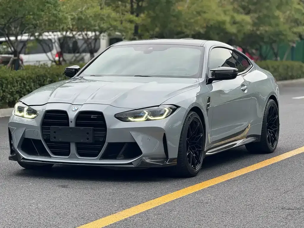 BMW M4 — фото 1