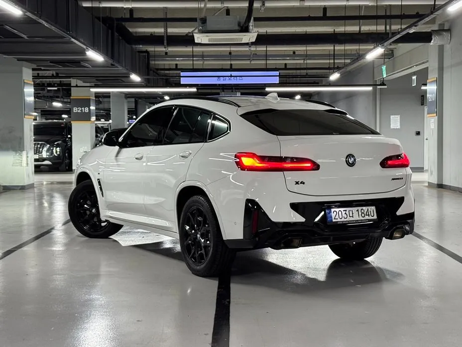 BMW X4 2022 из KR, фото 10