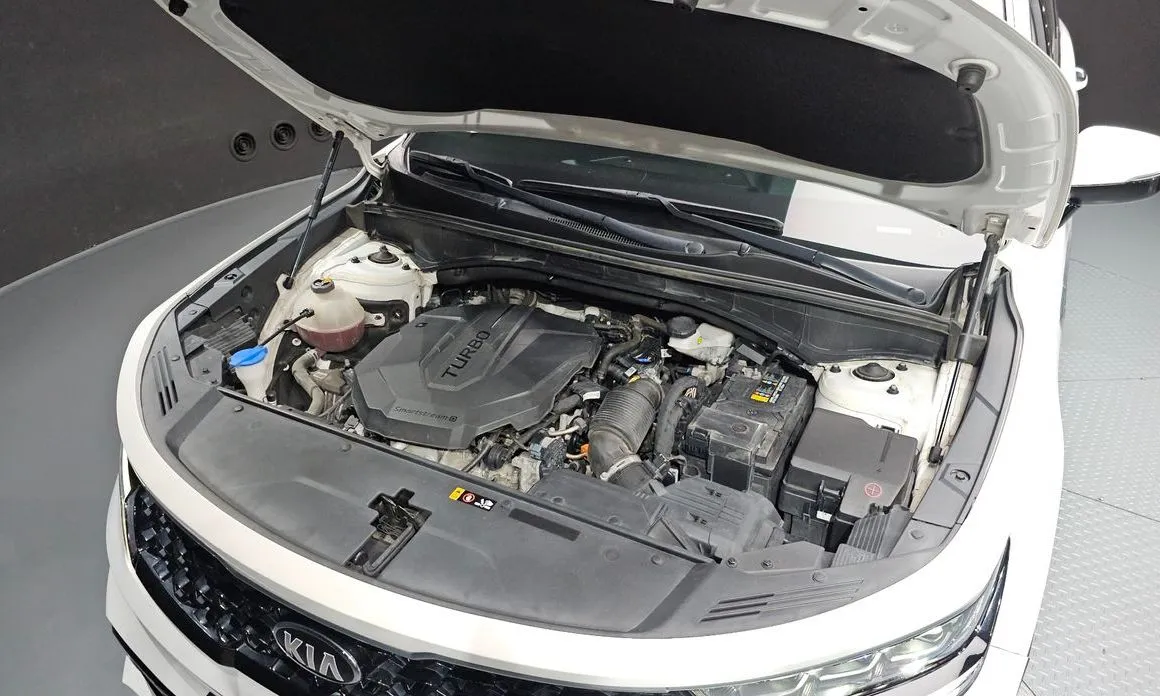 Kia Sorento — фото 8