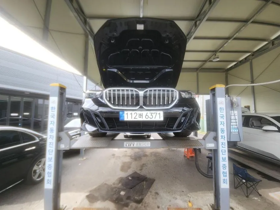 BMW 5-Series — фото 1