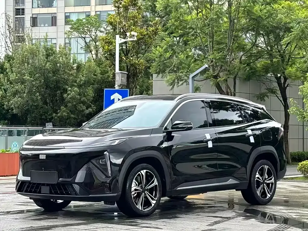 Geely Galaxy L7 — фото 1