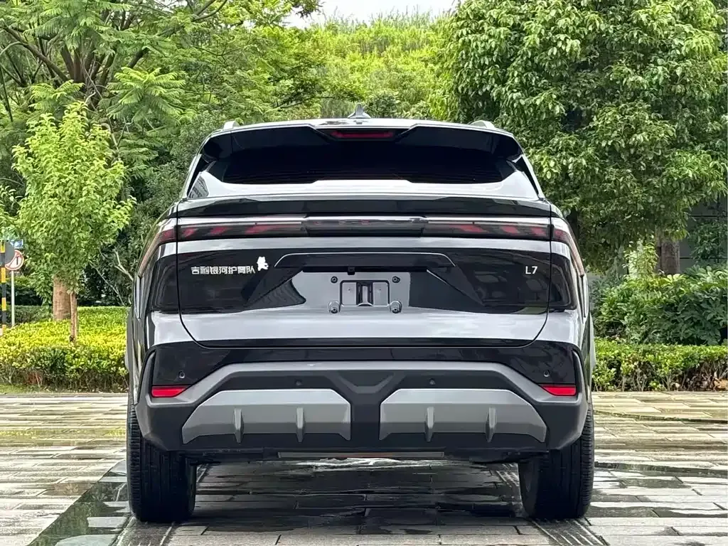 Geely Galaxy L7 — фото 10