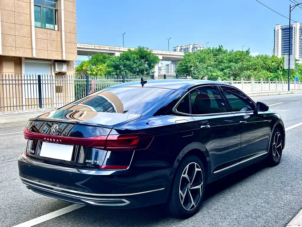 Volkswagen Passat — фото 9