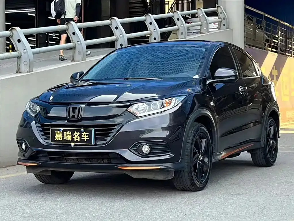 Honda Vezel — фото 1