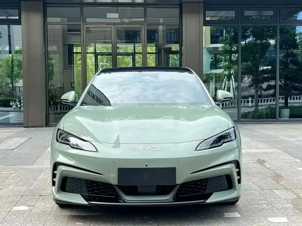 BYD Seal 06GT — фото 10