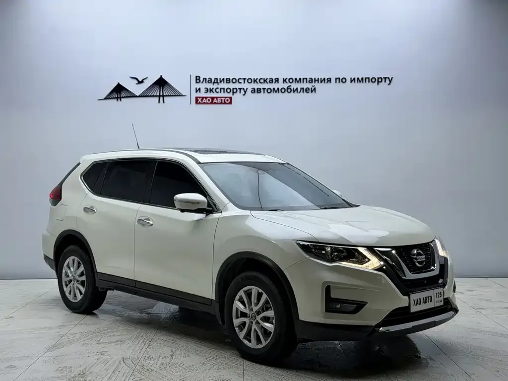 Nissan X-Trail — фото 7