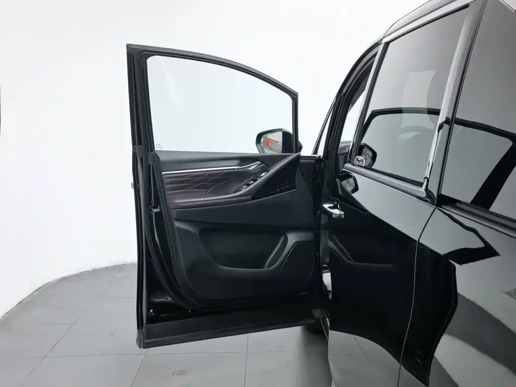 GAC Motor Trumpchi M8 — фото 9