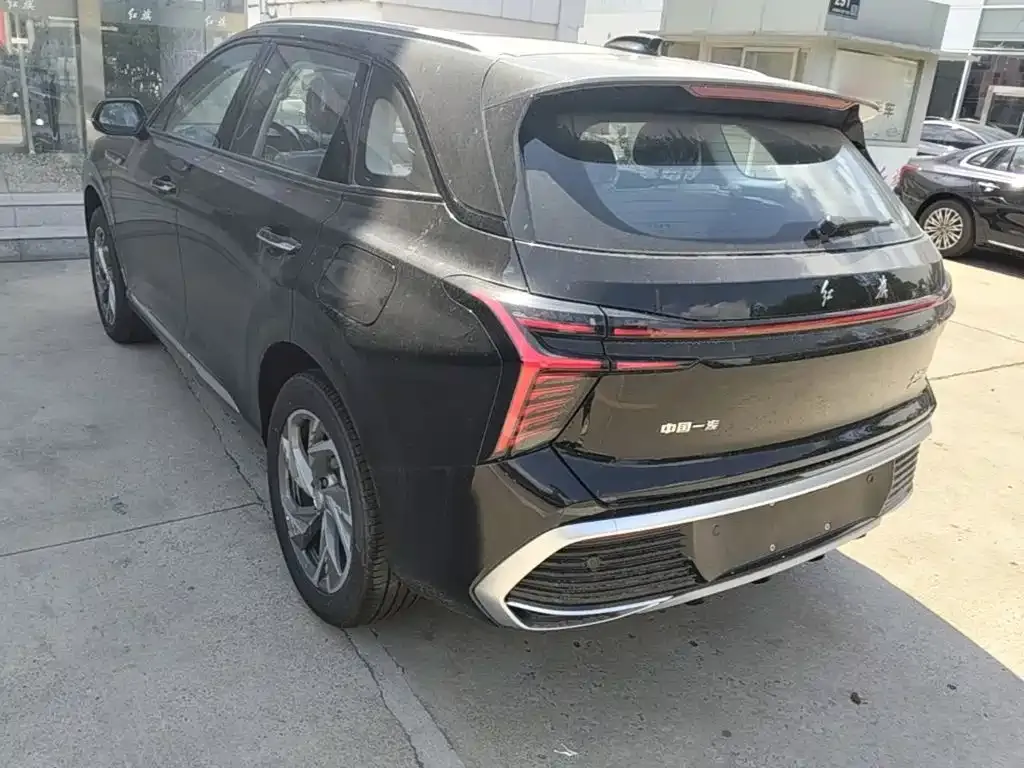 Hongqi HS3 PHEV — фото 2