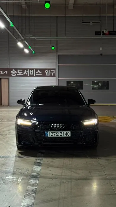Audi A6 — фото 1