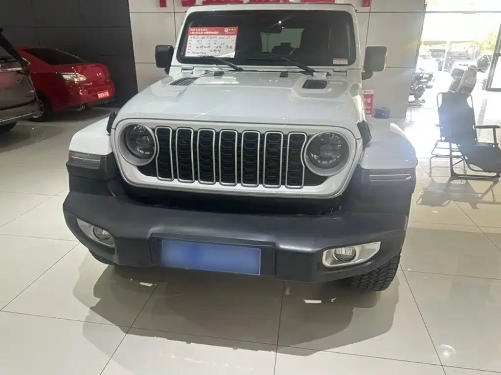 Jeep Wrangler — фото 6