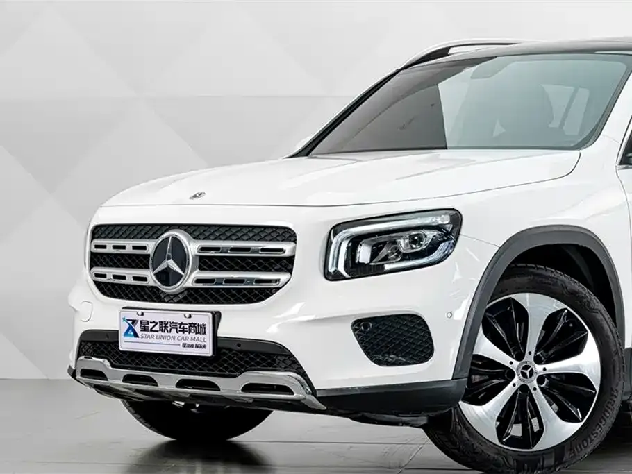 Mercedes-Benz GLB — фото 8