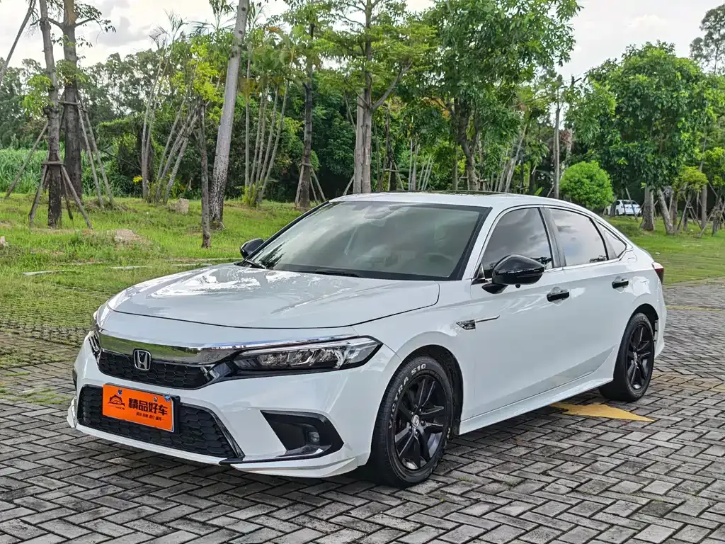 Honda Civic — фото 1